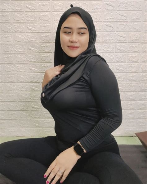 jilbab nyempong nude