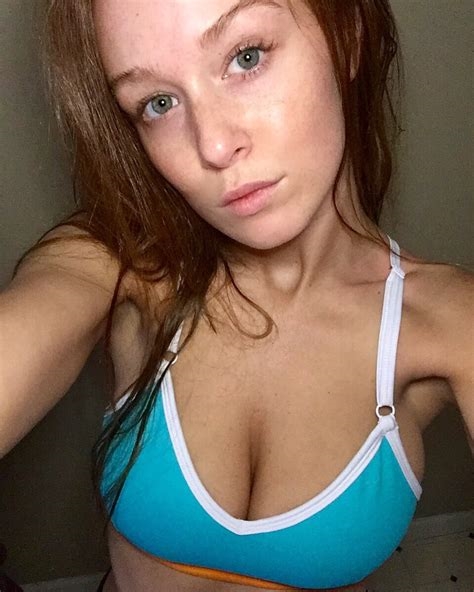 leanna decker selfie nude