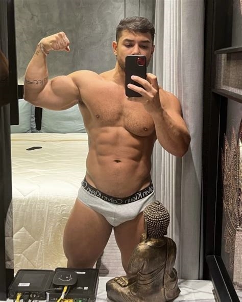 leon noronha onlyfans nude