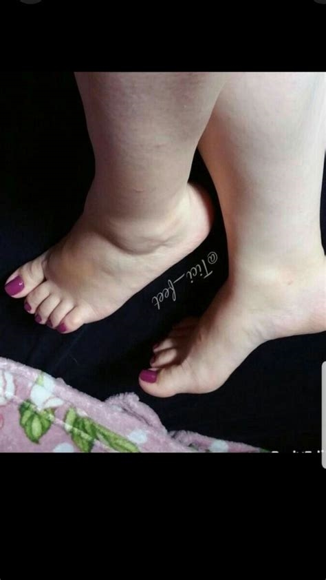 lesbian bbw feet nude