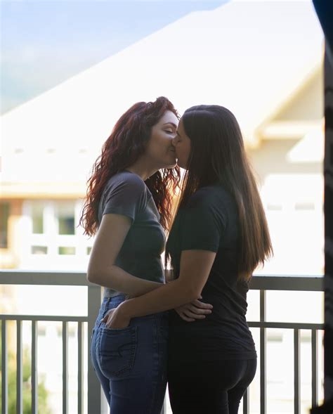 lesbian kissing nude nude