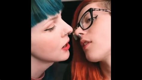 lesbian sucking tongue nude