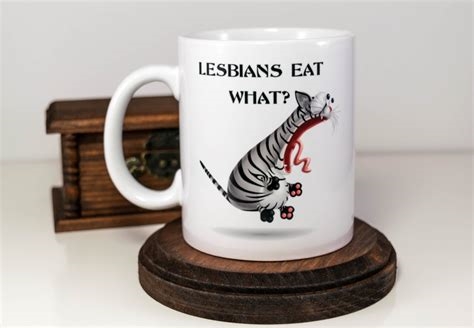 lesbians eat what nude