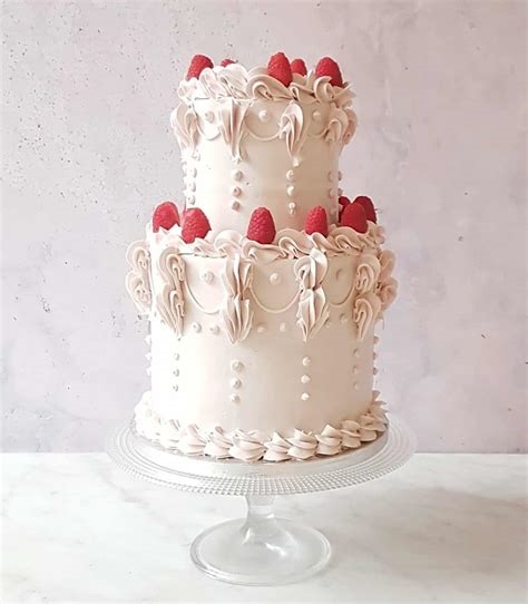 lilly cake nude