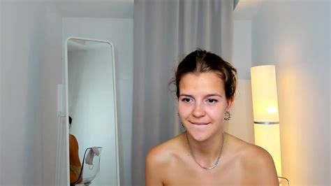 lovelyhaley cam nude