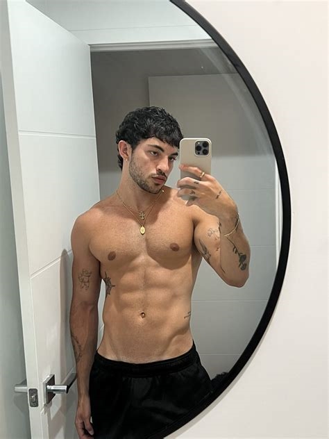 luis capecchi onlyfans nude