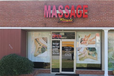 massage in front royal nude