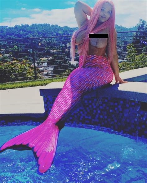 mermaid cosplay nude