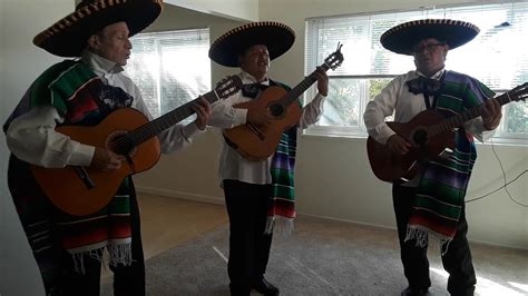 mexicana en trio nude