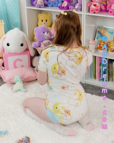 mommy lo abdl nude