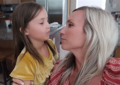 mother daughter gifs nude