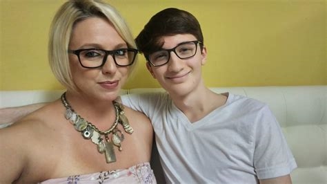 mother does son porn nude