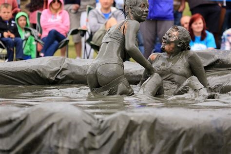 mud wrestling porn nude