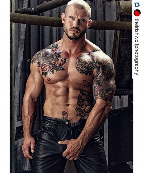 muscular tattooed man nude