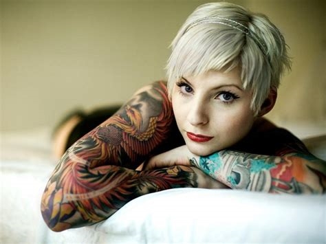 naked girls with tattoos nude