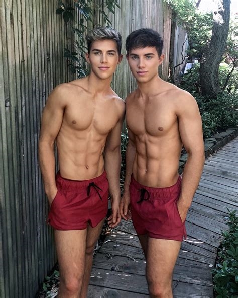 naked male twins nude