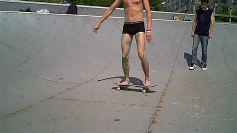 naked skate boarding nude