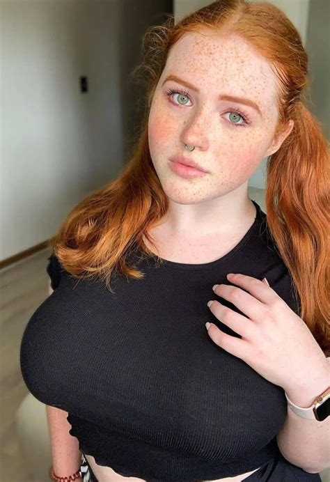 natural busty redhead nude