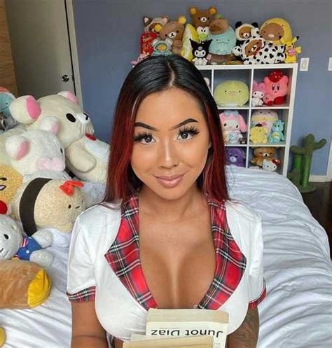 nicole nguyen only fans nude