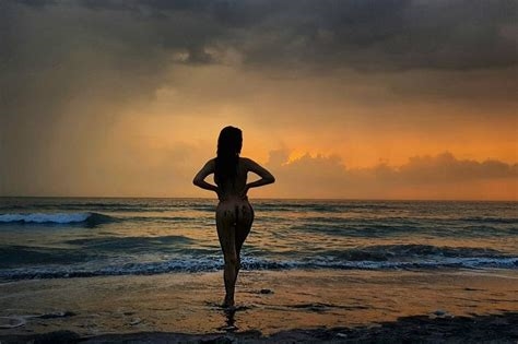 nude beach gils nude