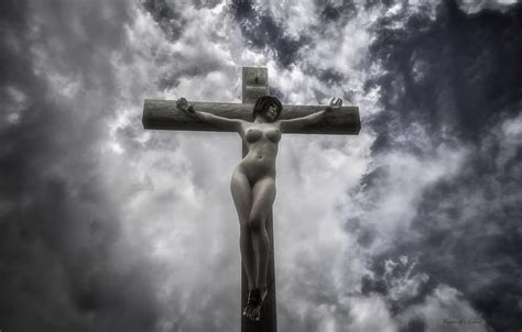 nude crucifixion nude