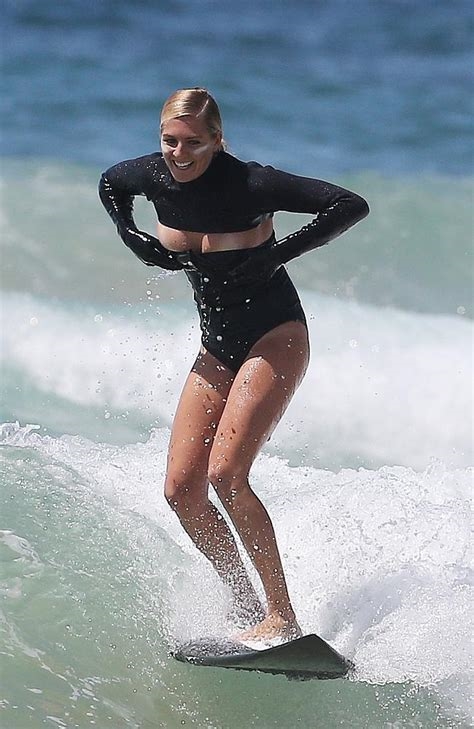 nude female surfers nude