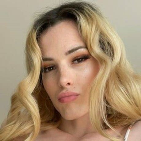 onlyfans carrie emberlyn nude