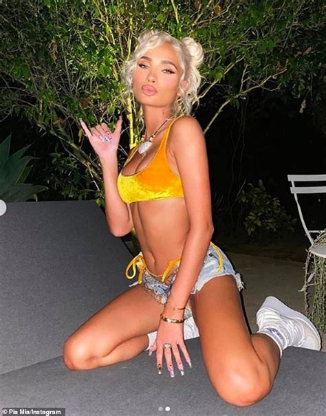 onlyfans pia mia nude