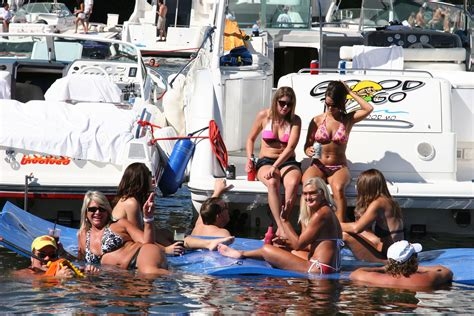 party cove xxx nude
