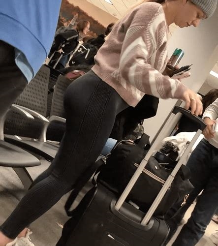 pawg airport nude