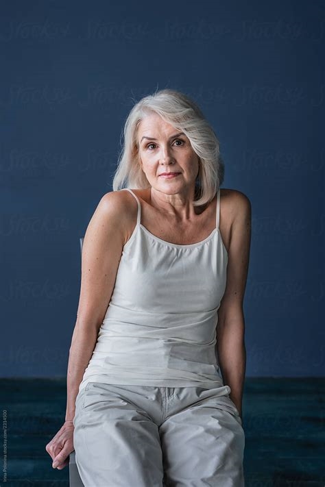 photos of sexy older women nude