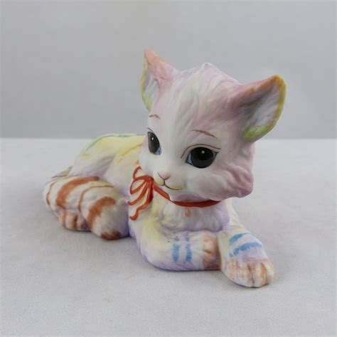 porcelain kitten nude