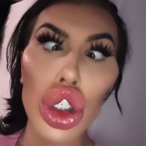 porn huge lips nude