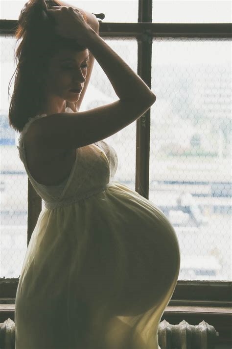 pregnant nackt nude