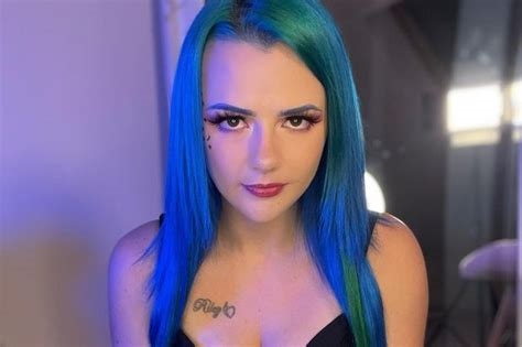 prussian blue hair nude