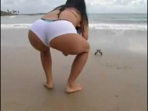 puta na praia nude