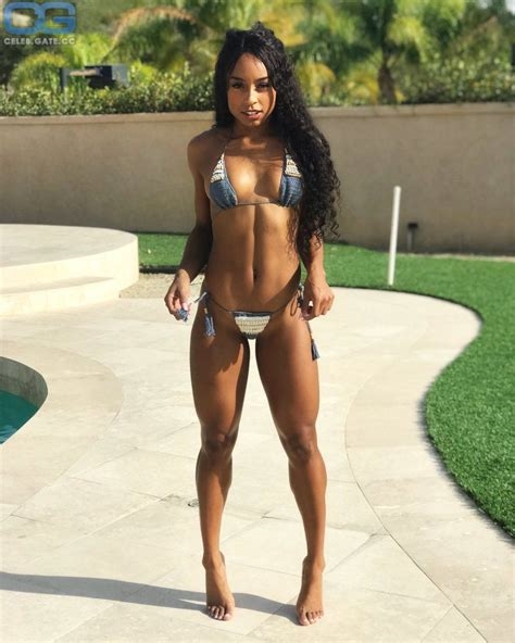 qimmah russo nude onlyfans nude