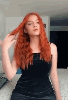red gif nude