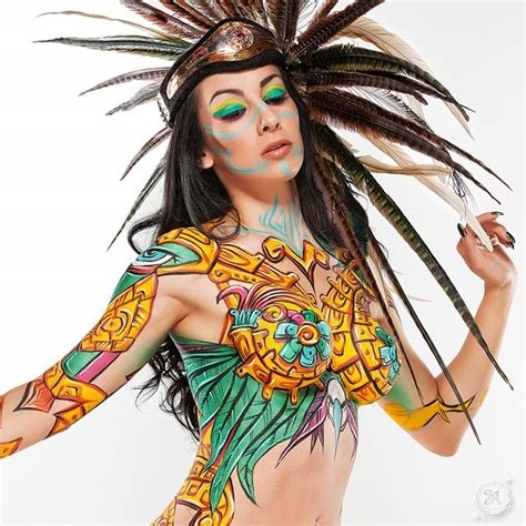 reina azteca nude