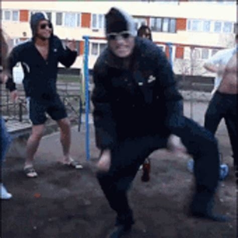 russian dancing gif nude