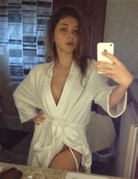 sarah hyland nude selfies nude