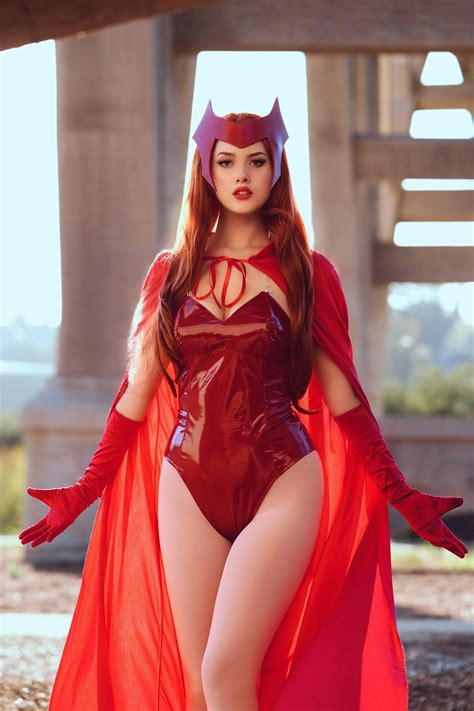 scarlet witch cosplays nude