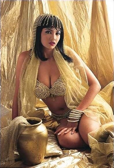 sexiest egyptian nude