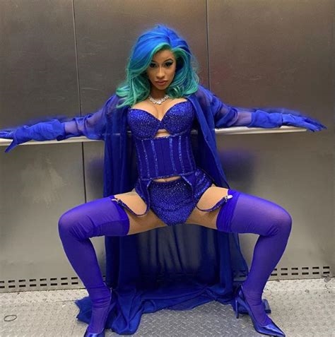 sexiest pictures of cardi b nude