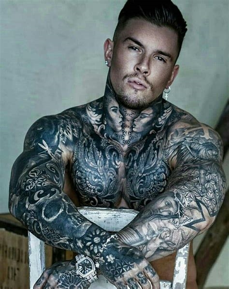 sexy guys with tattoos nude