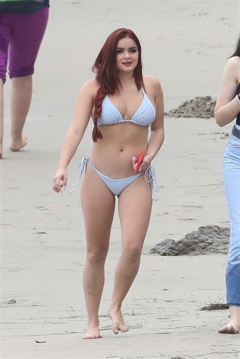 sexy pictures of ariel winter nude