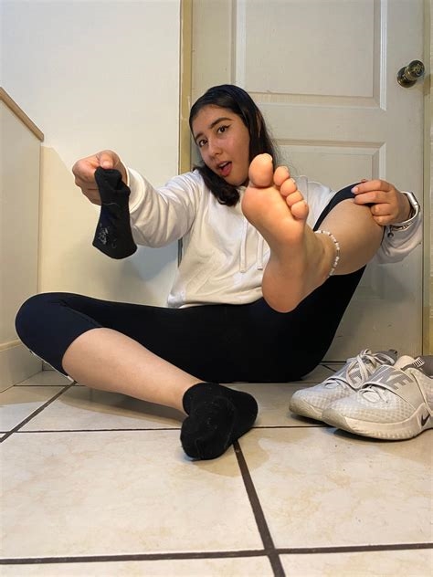 smelly soles joi nude