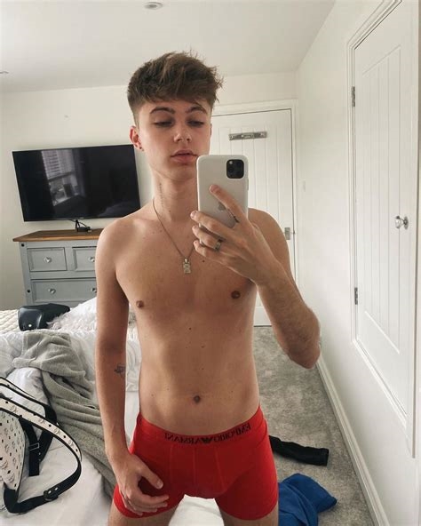 snapchat gay daddy nude