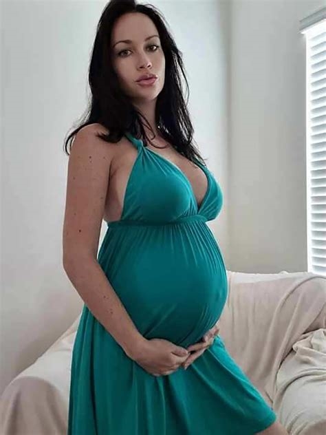 sofi ryan pregnant nude
