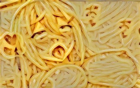 spaghetti blow job nude